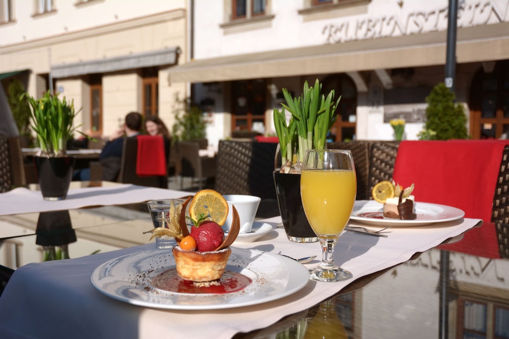 Hotel Rubinstein 34/50