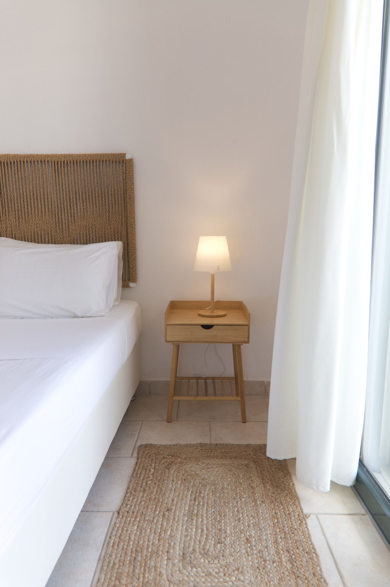 1 BEDROOM, APARTMENT