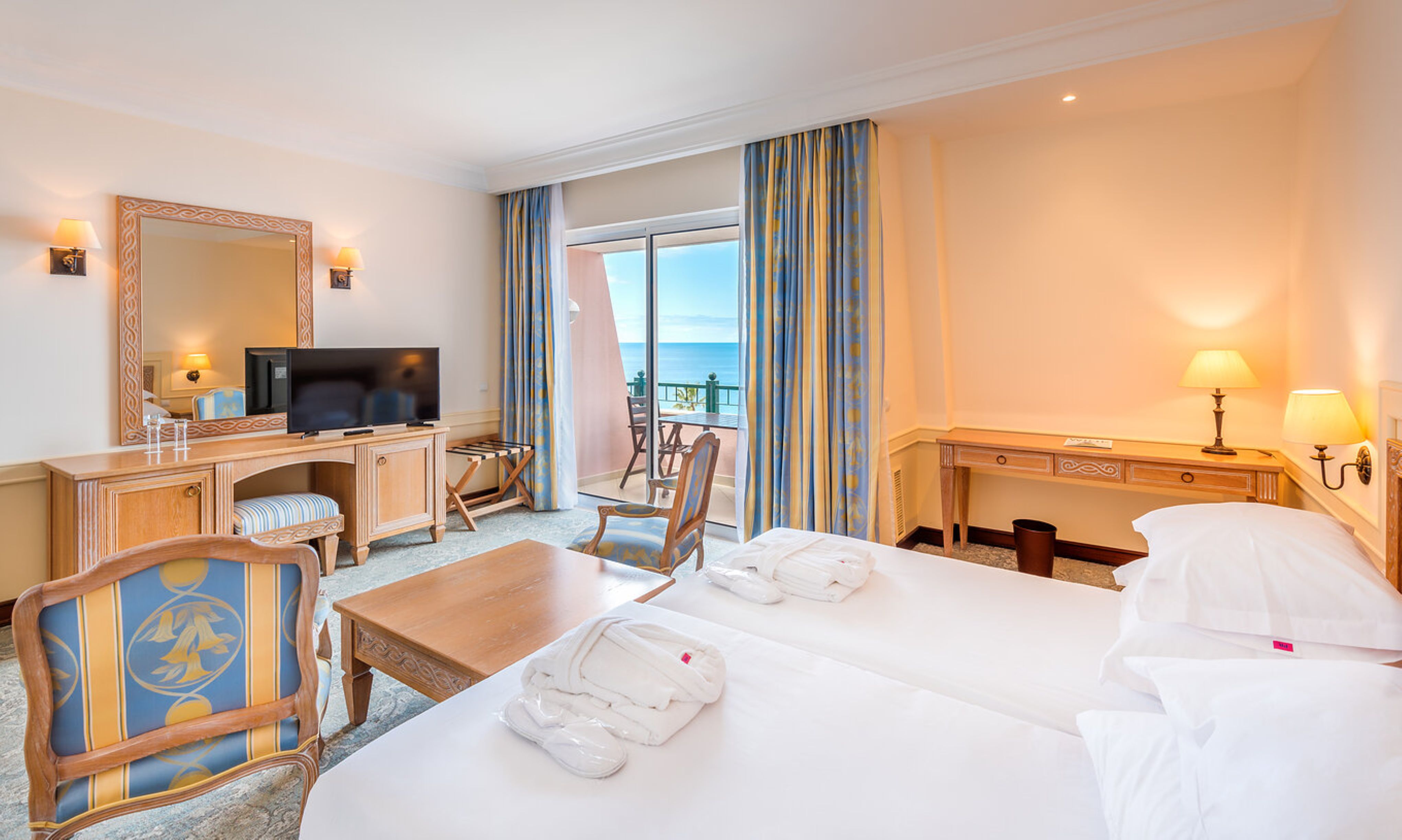 Room, Double Bed, Balcony