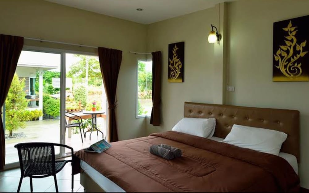 Pleai Ta Lea Resort Chaolao Beach 25/57