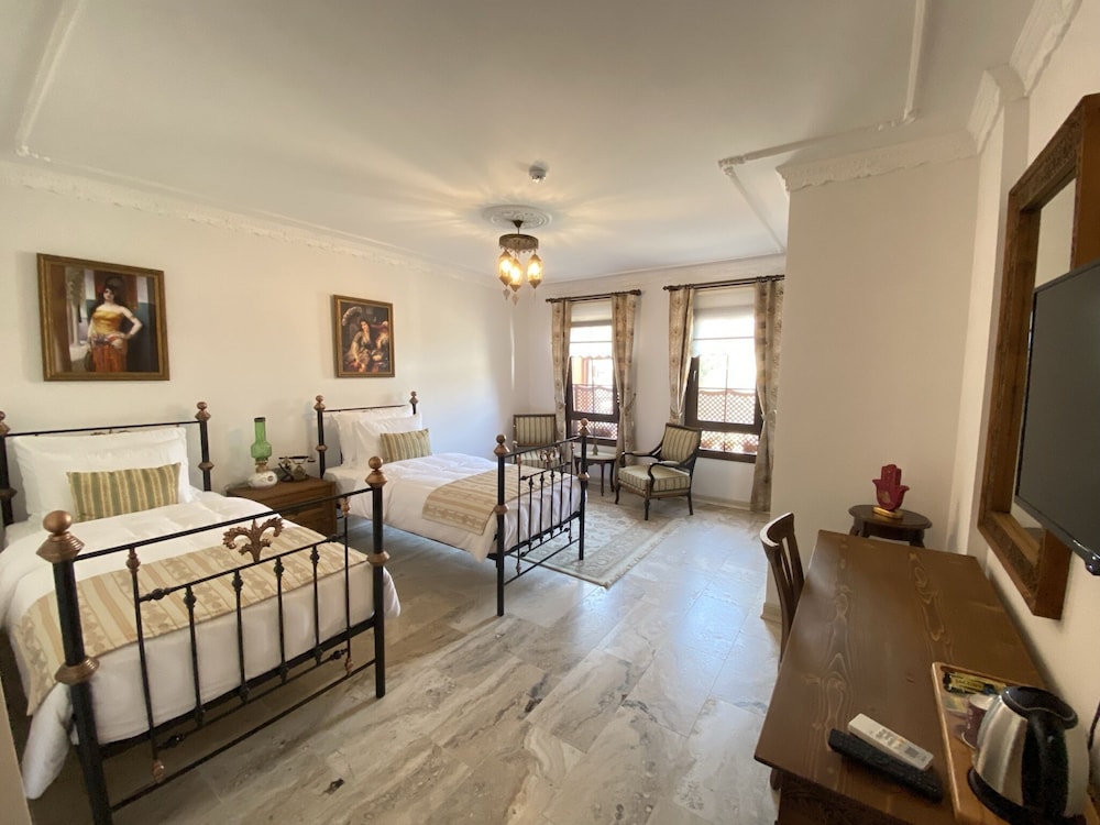 Villa Ephesus Special Class 12/63