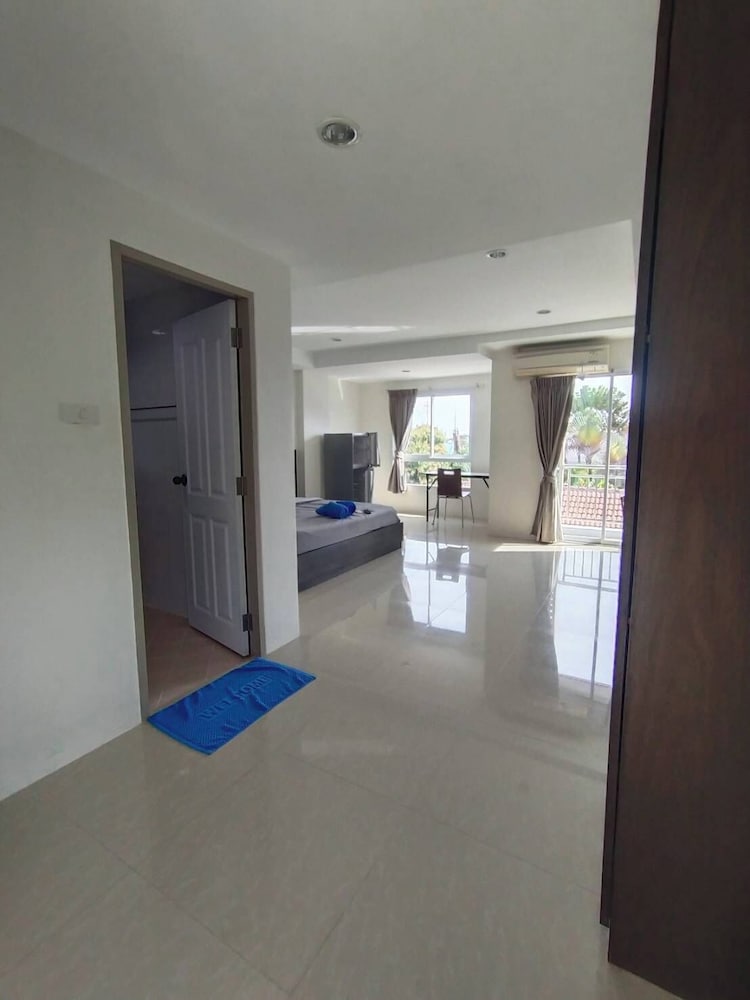 The Precious Apartment 16/66