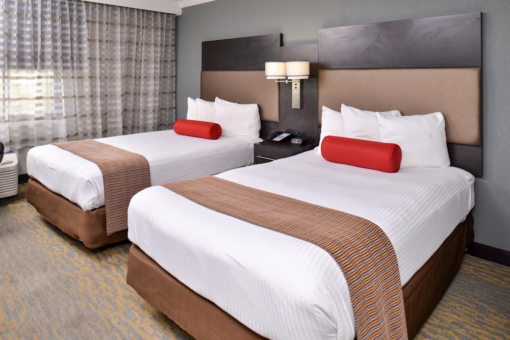 Best Western at O Hare 8/31