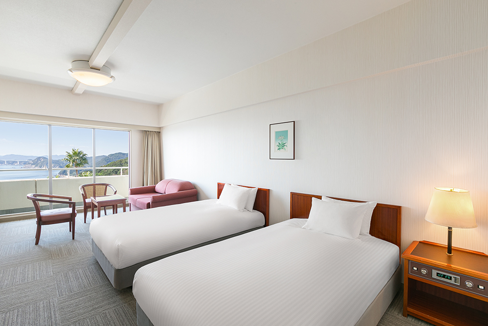 Classic, Twin Beds, with Extra Bed, Ocean or Sea View