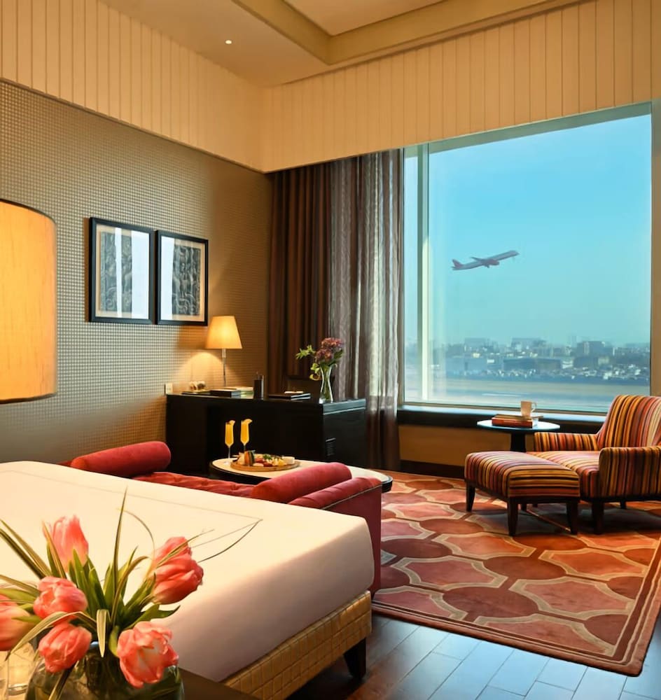 Taj Club, Club, King Bed