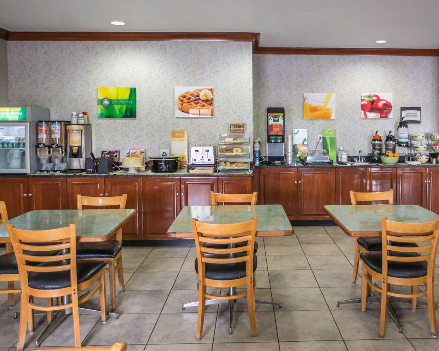 restaurant cafeteria