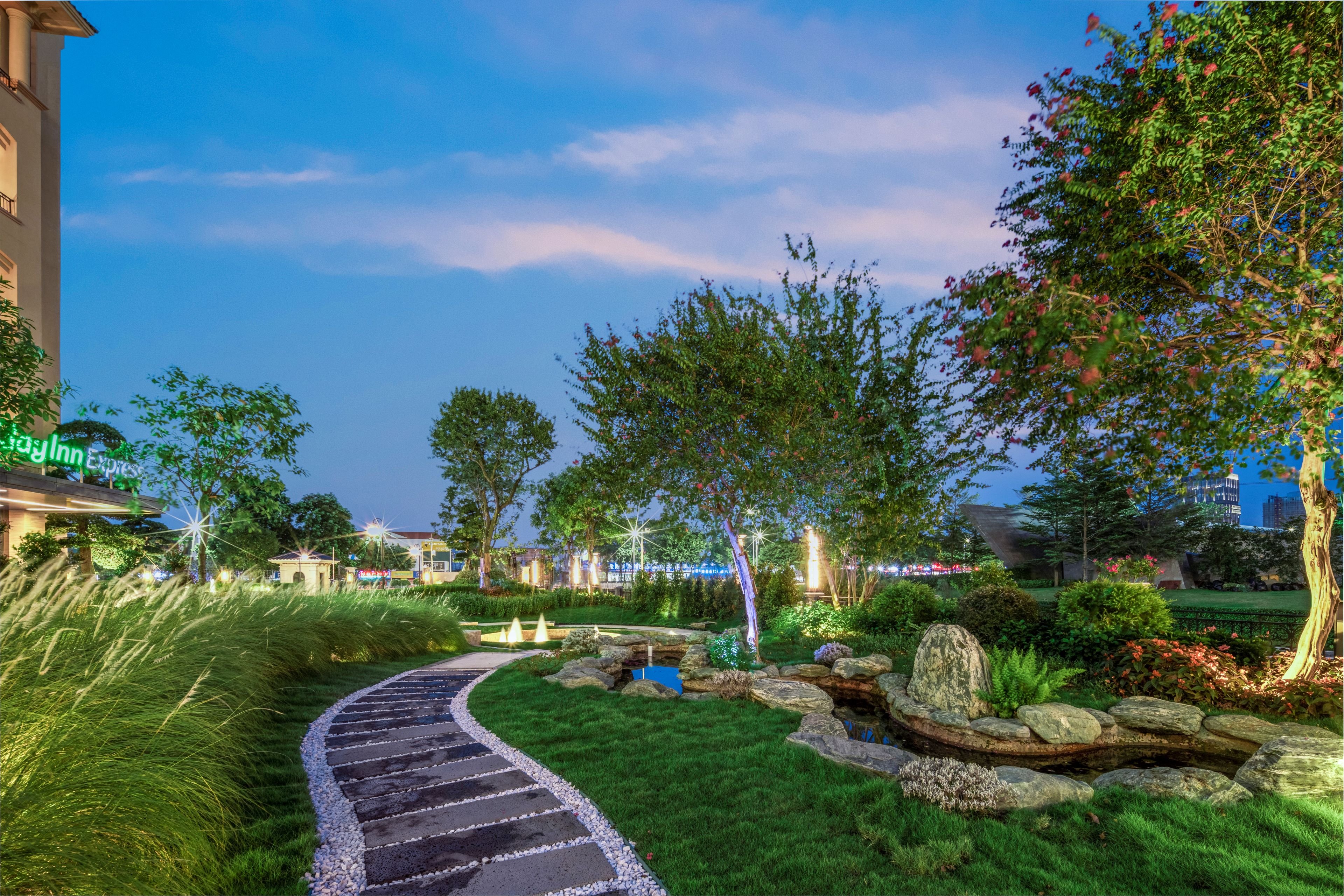 Holiday Inn Express Guangzhou Panyu 37/40