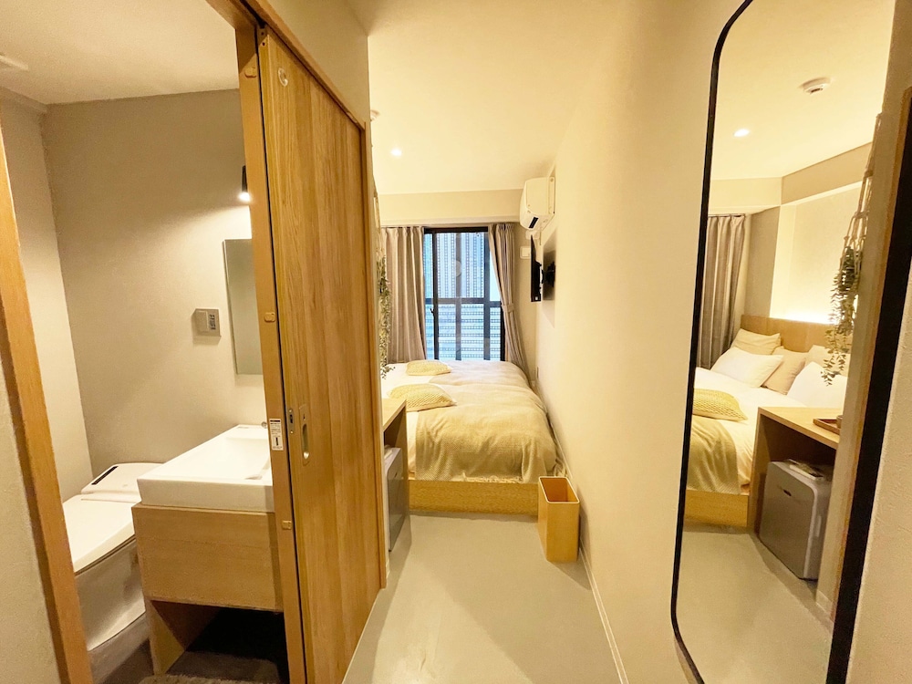 R Hotel Namba 16/17