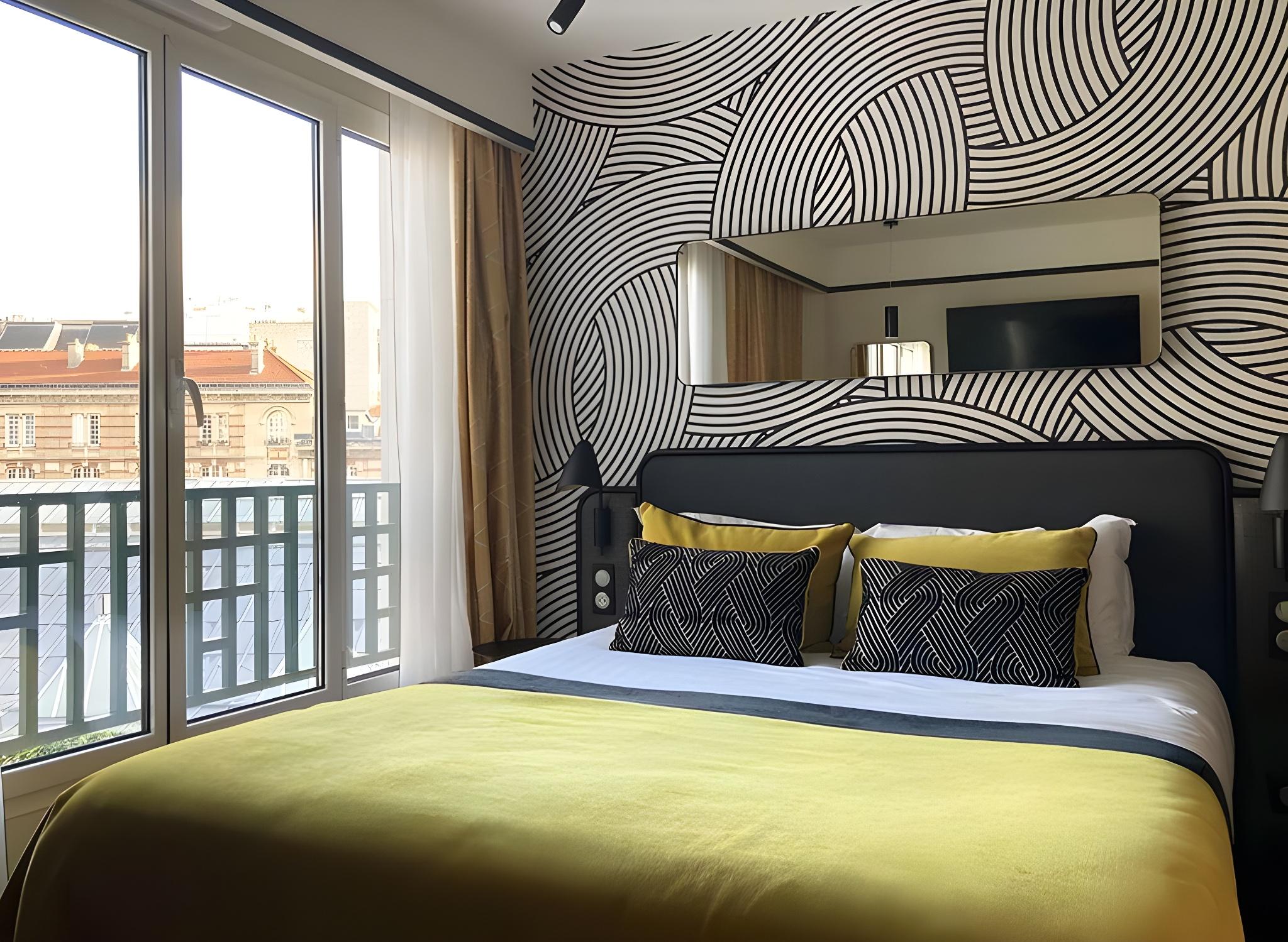 Privilege, Queen and Twin Beds