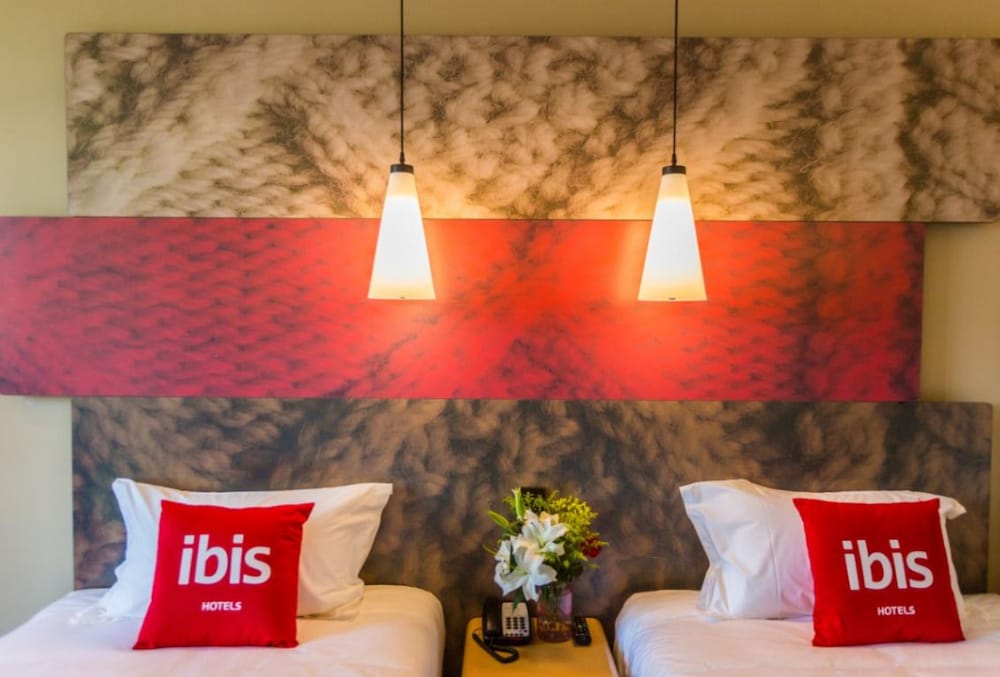 Ibis Wenzhou University Hotel 26/53