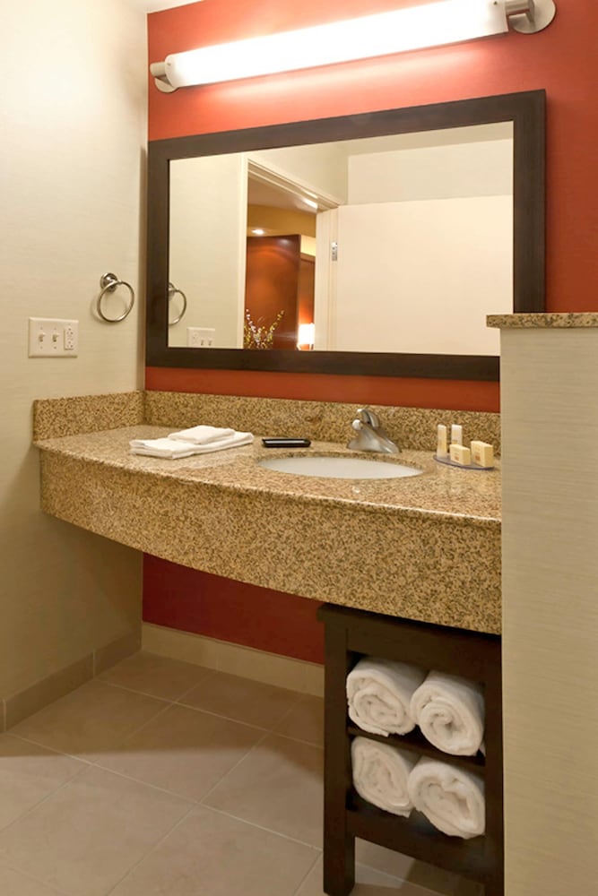 Courtyard Marriott Johnson City 12/59