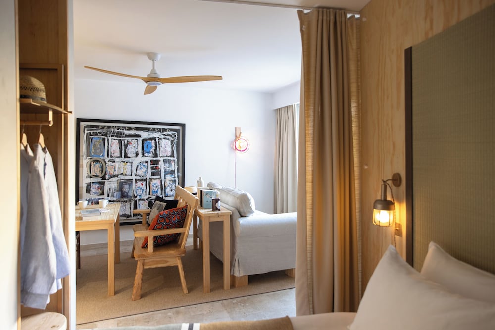 MOB Hotel Cannes 21/37