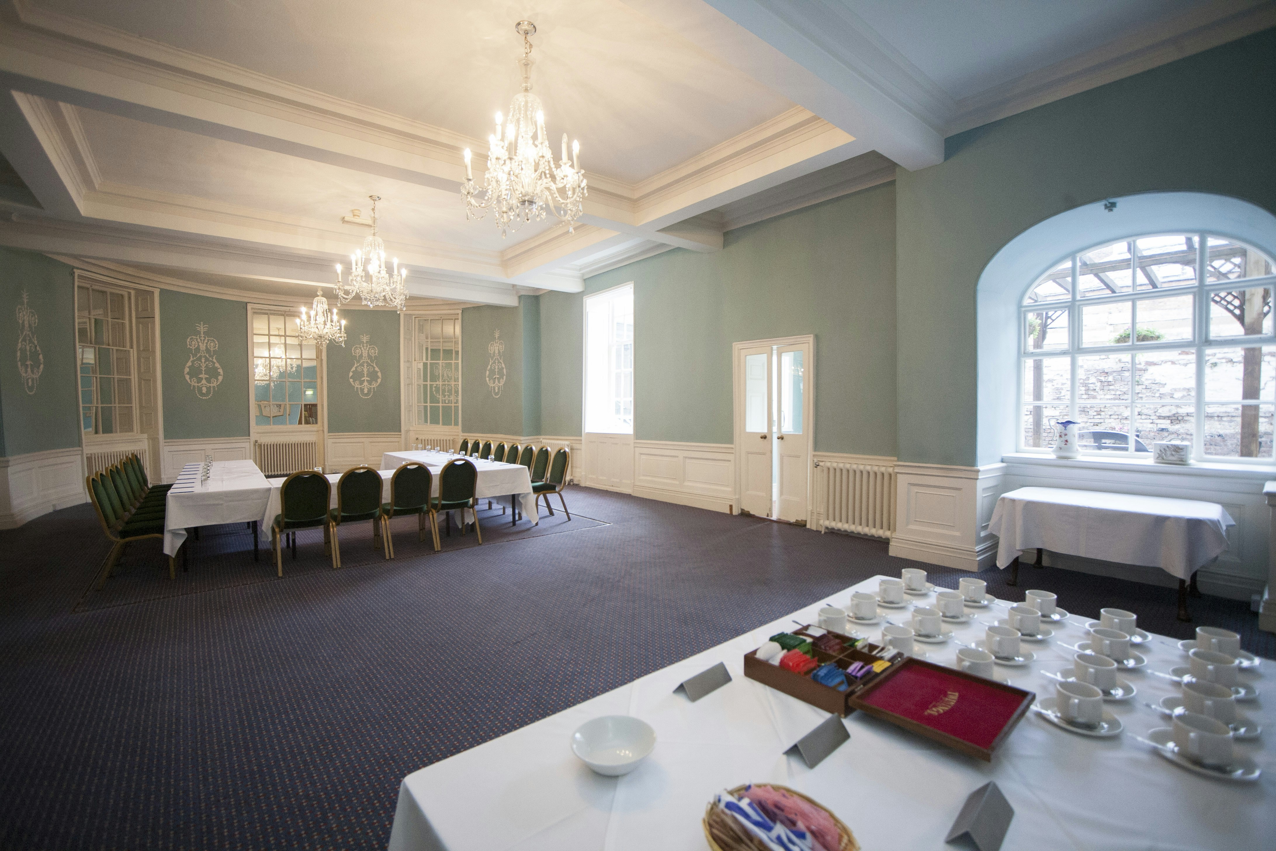The Lion Hotel Shrewsbury 20/50