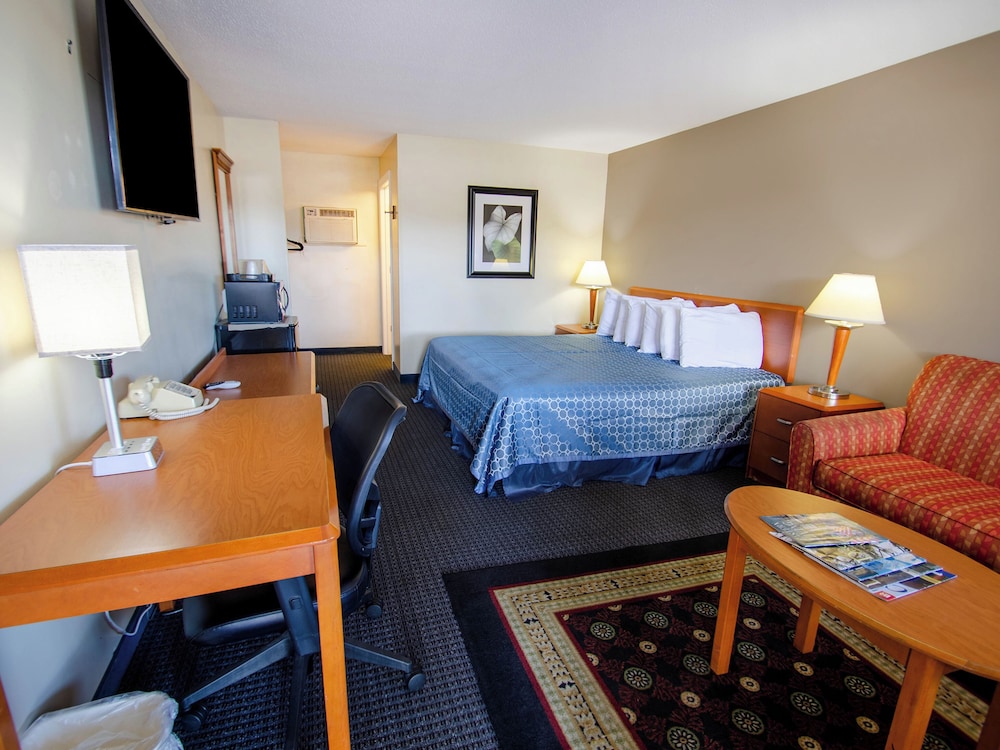 Sportsman Inn by OYO US Hwy-64 19/42