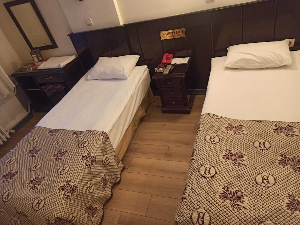 Spor Hotel 12/41