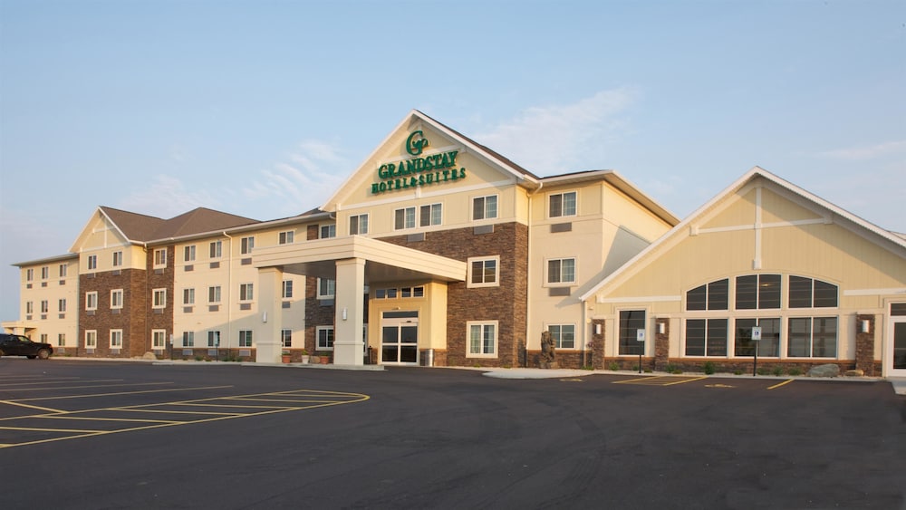 Grandstay Hotel Suites 7/44