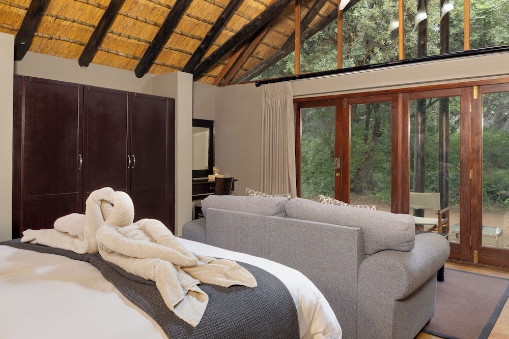 Black Rhino Game Lodge 20/69