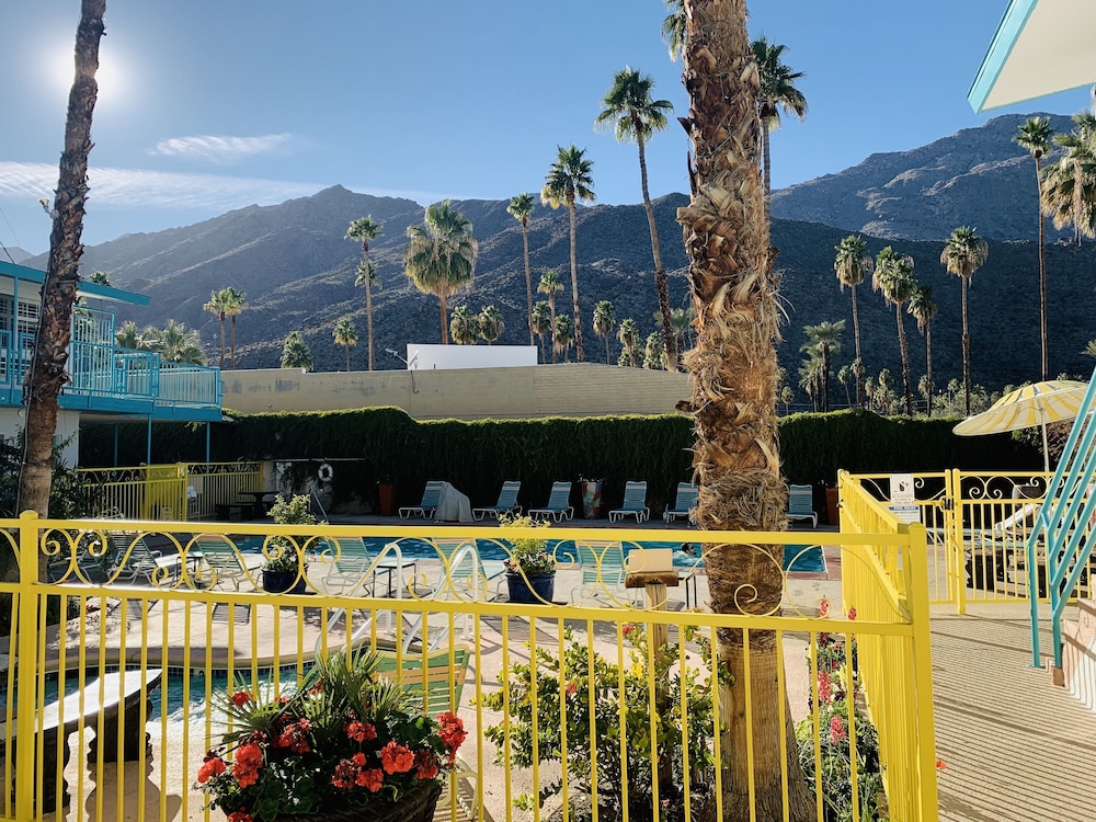 Adara Hotel Palm Springs 9/53