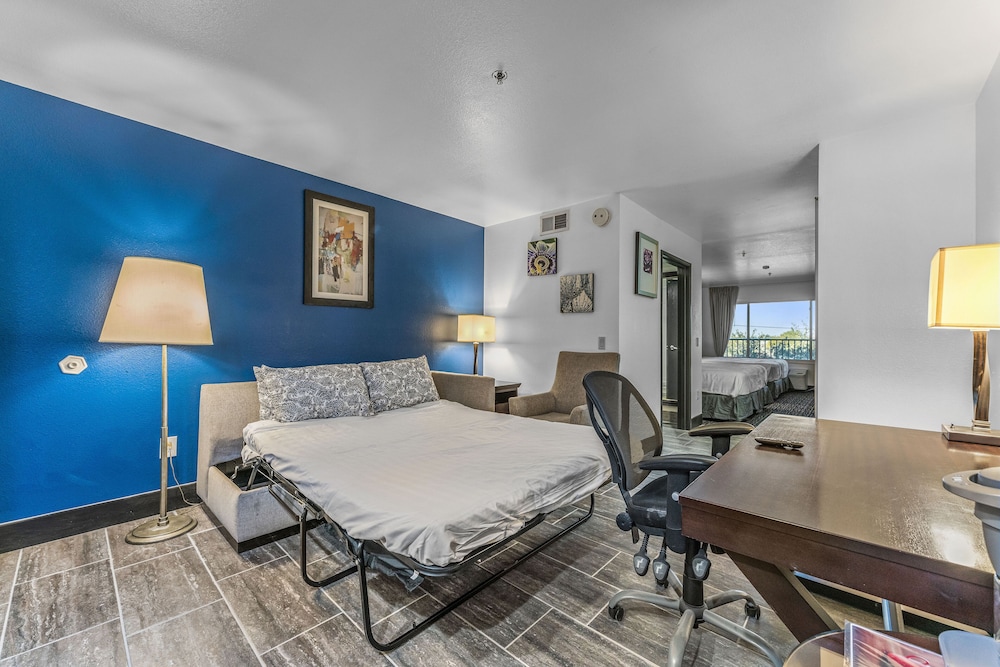 Metro Tempe Extended Stay 24/55