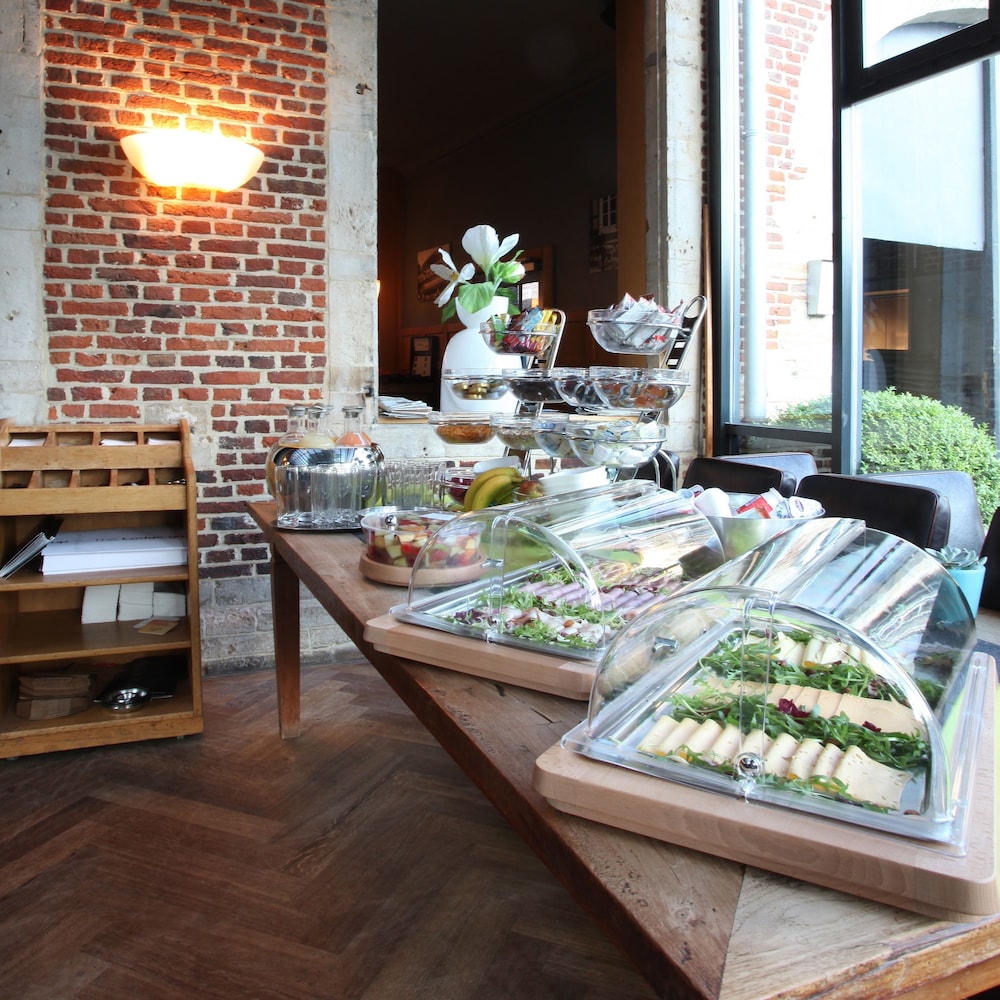 restaurant-cafeteria