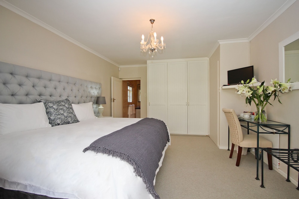 Beluga of Constantia Guest House 13/42