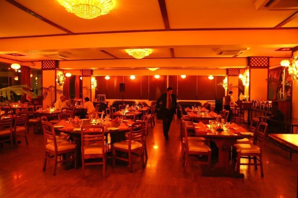 Hotel Sapphire 39/48