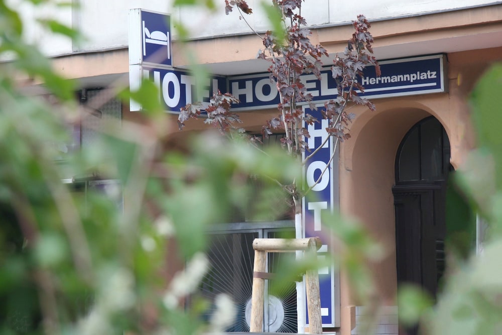 Hotel Am Hermannplatz 24/24