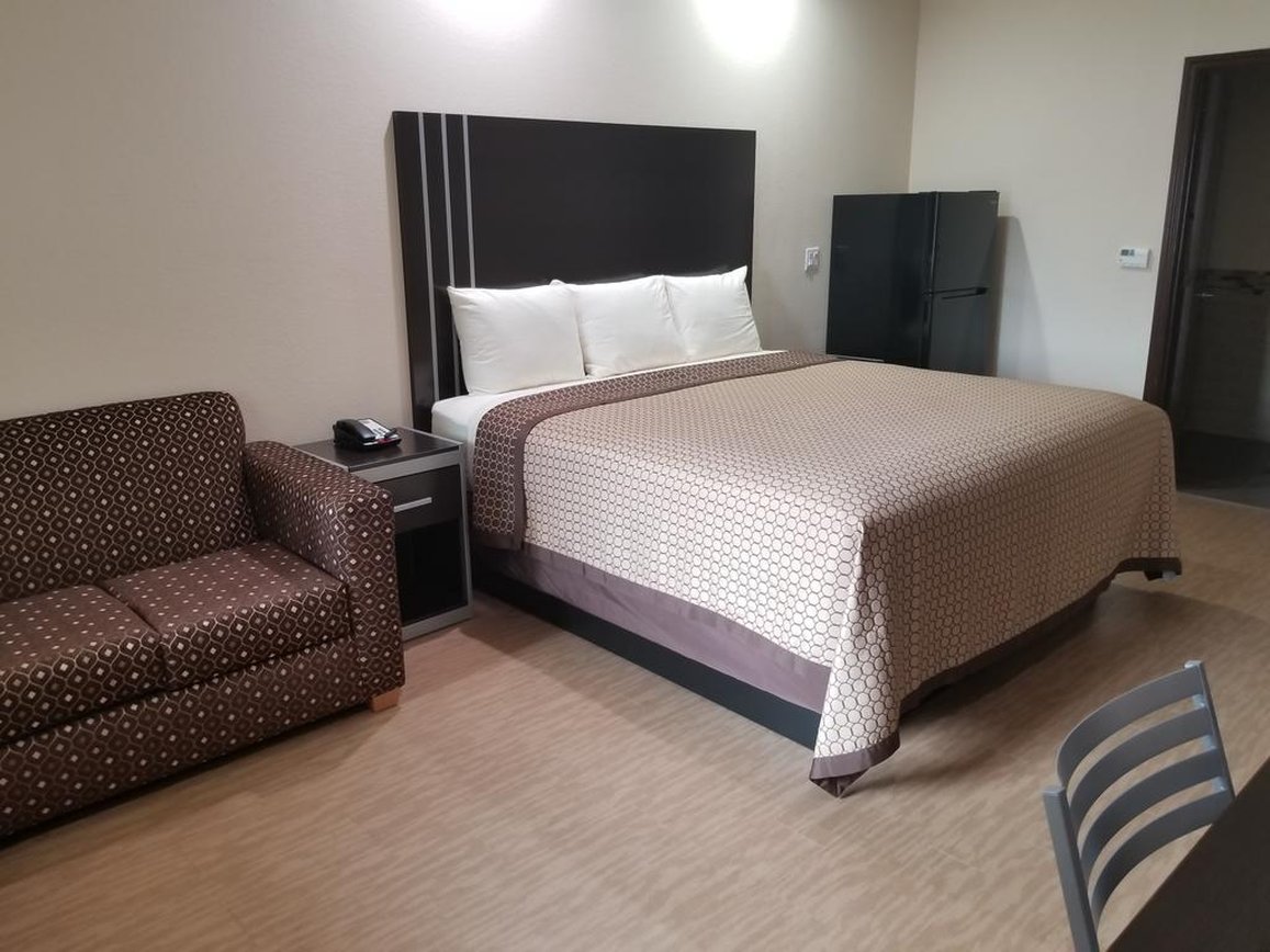 Scottish Inns and Suites Bay City TX 3/7