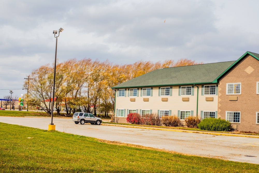 Colfax Inn 50/58