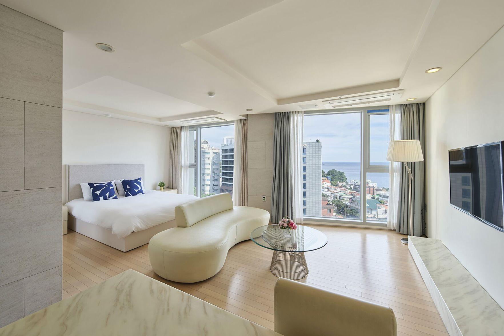 Island, Tower, Ocean, Queen Bed, The Island Blue Hotel 2/5