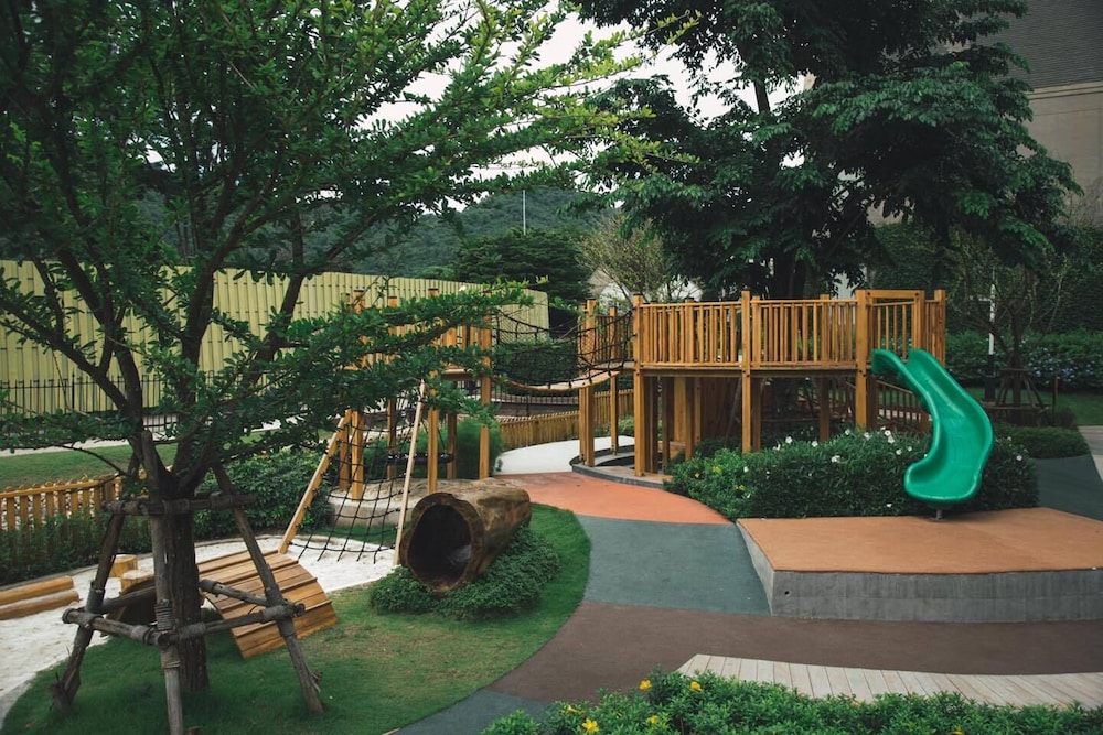 Thames Valley Khao Yai 34/50