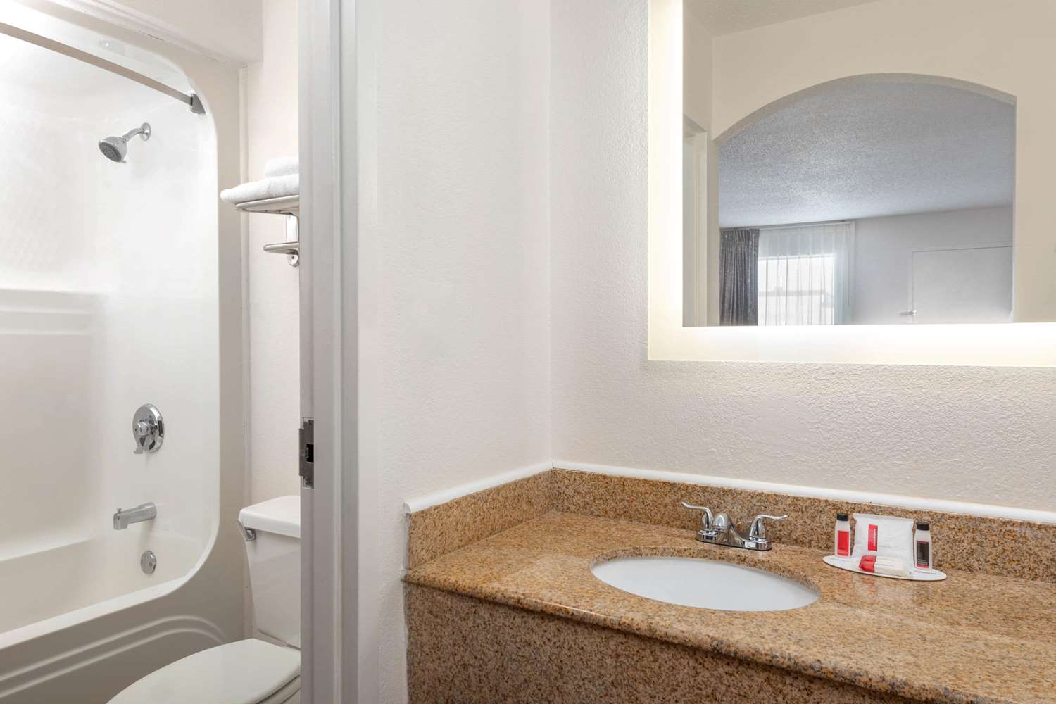Howard Johnson By Wyndham Rock Hill 9/10