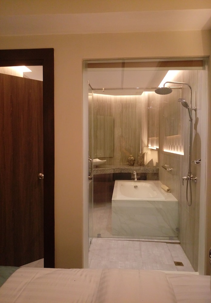 J7 Hotel Plaza 33/33