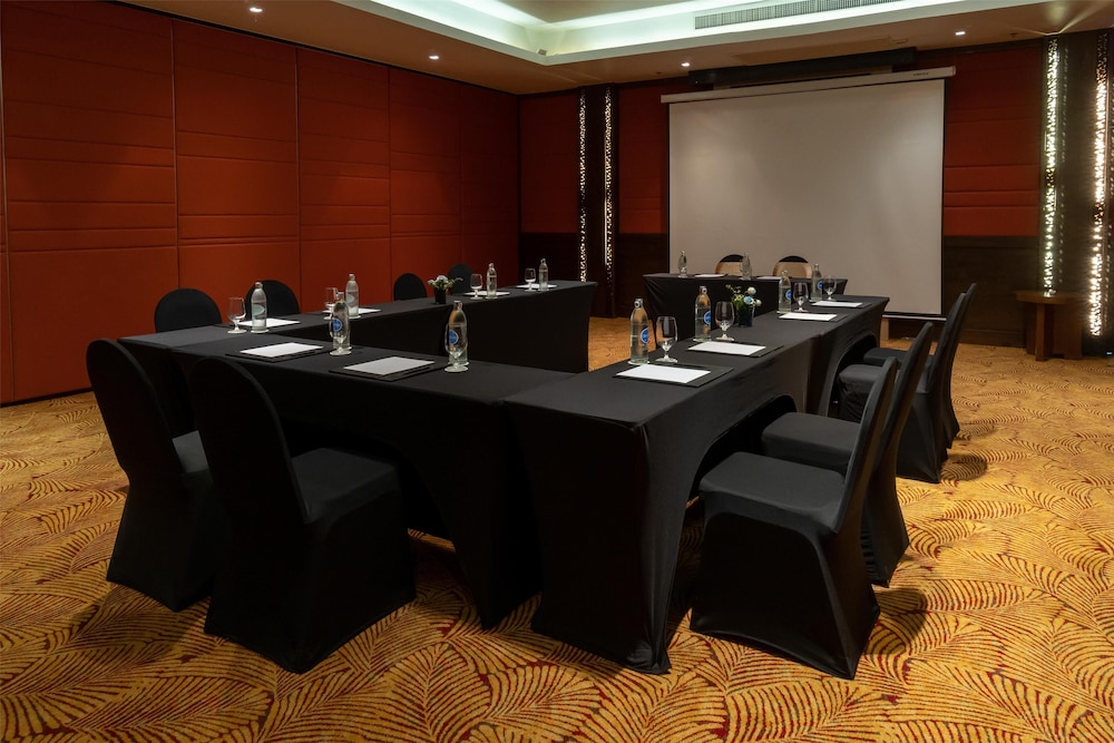Radisson Resort and Suites Phuket 58/72