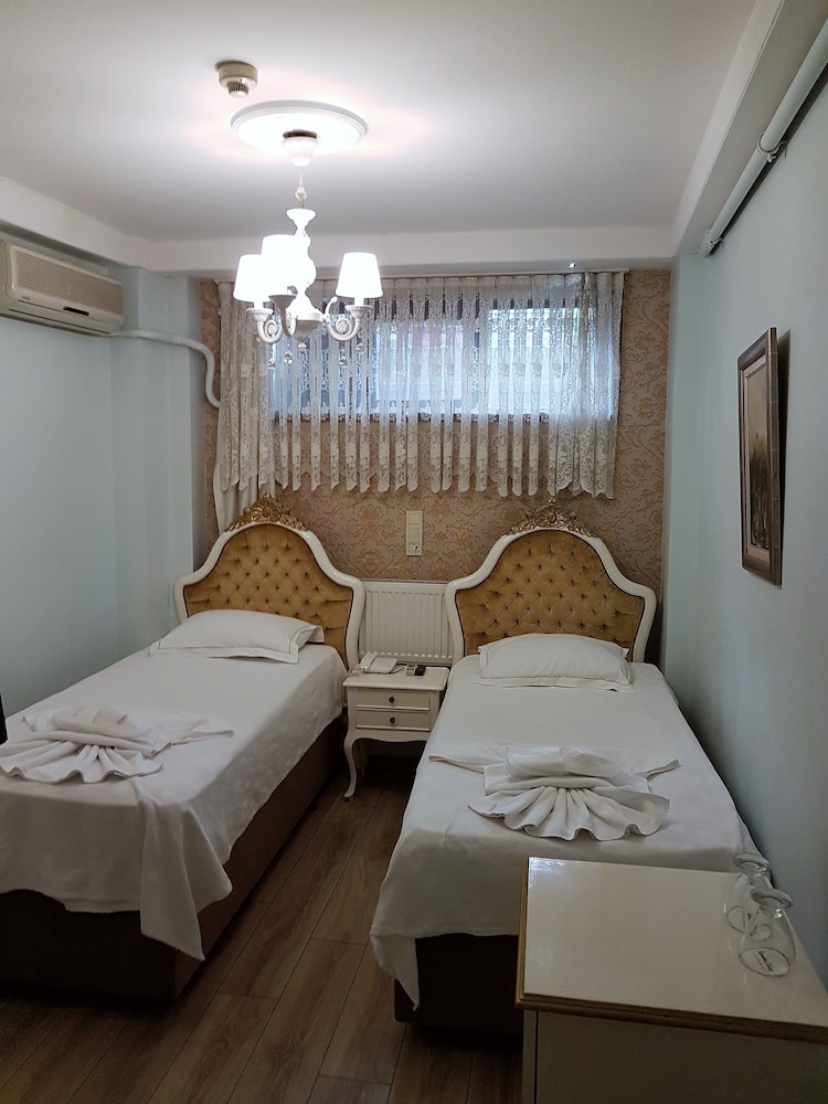 Romantic Hotel Istanbul 41/72