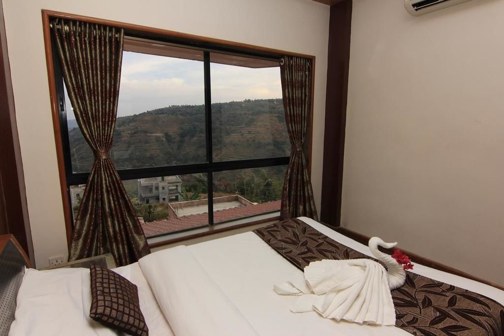 Junior Suite, Double Bed, Valley View, Sofa