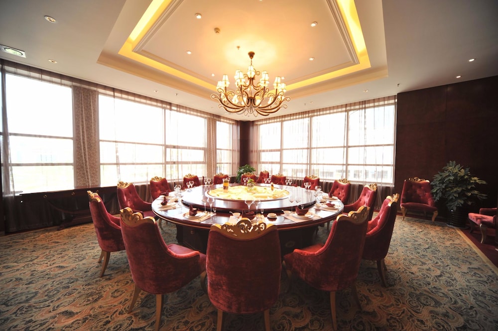 S N Hotel Dalian 17/25