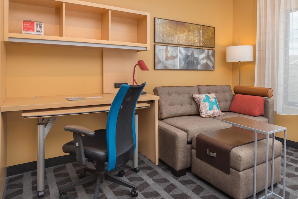 TownePlace Suites by Marriott New Hartford 28/48