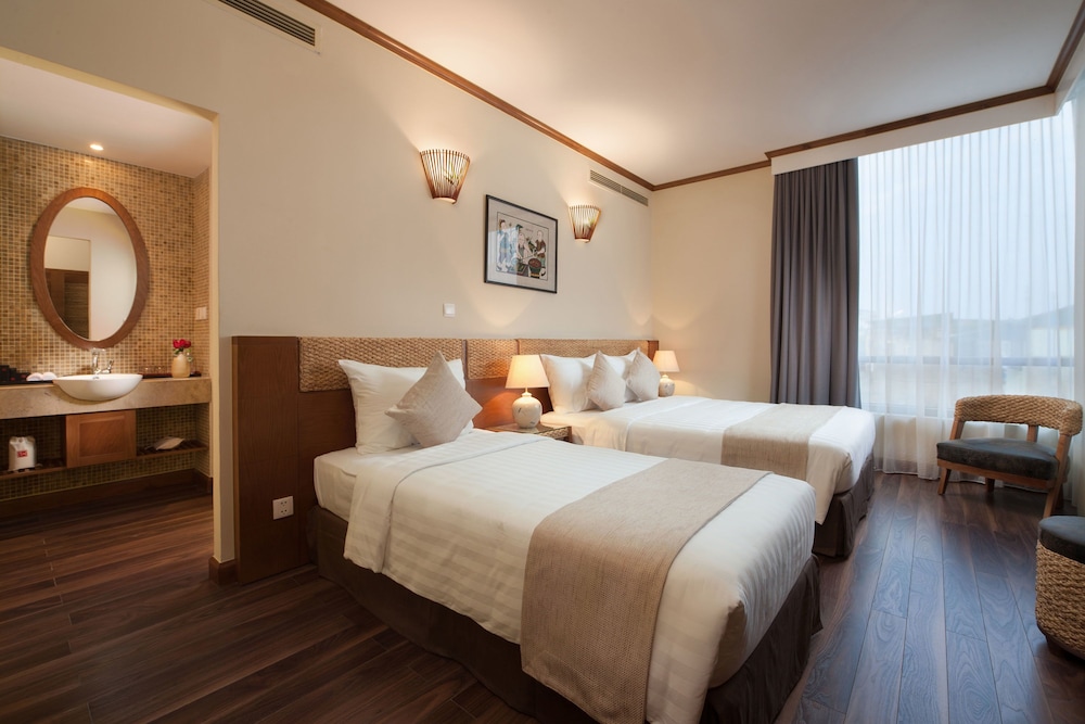 MK Premier Boutique Hotel 18/65