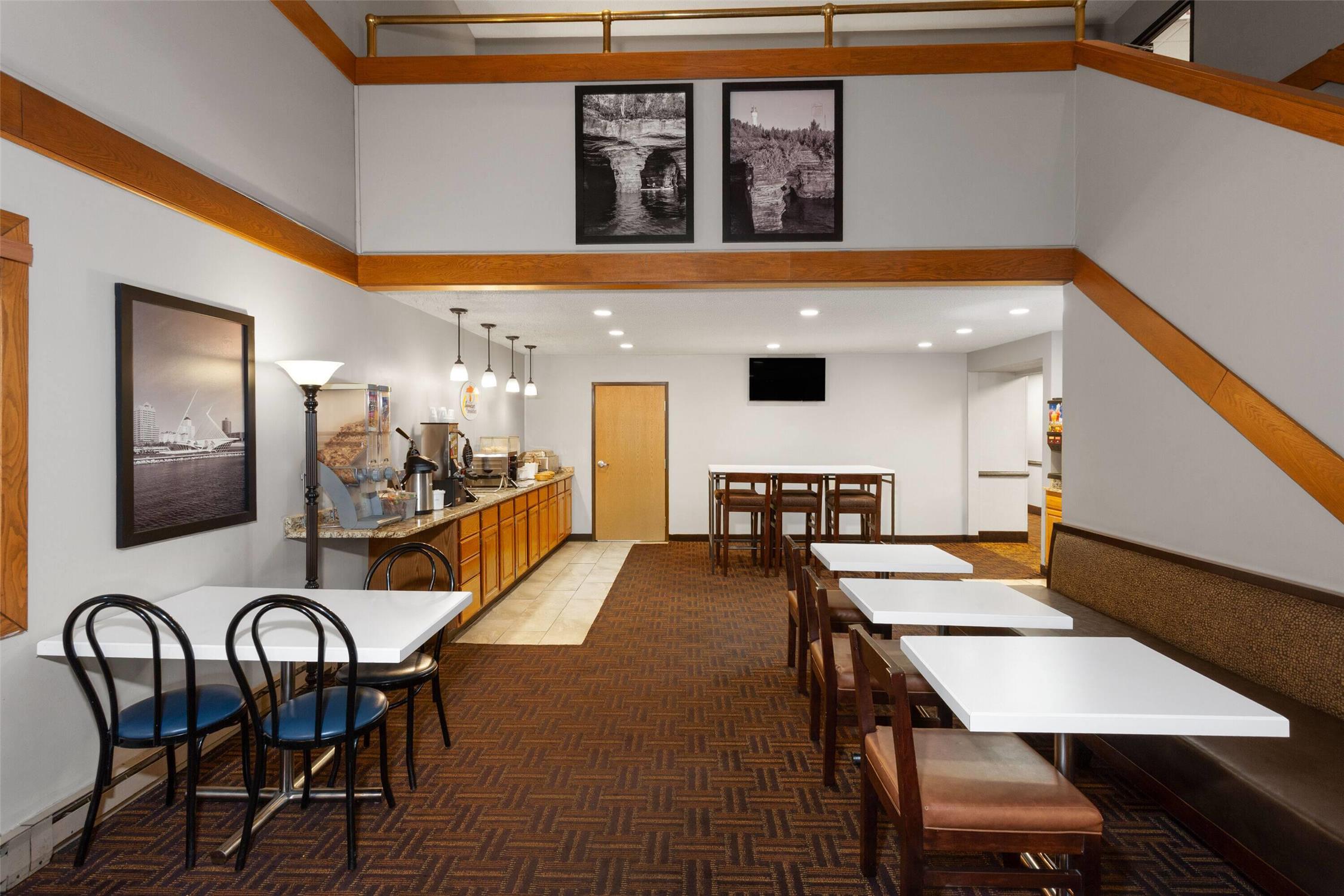 Super 8 By Wyndham Green Bay Near Stadium 21/28