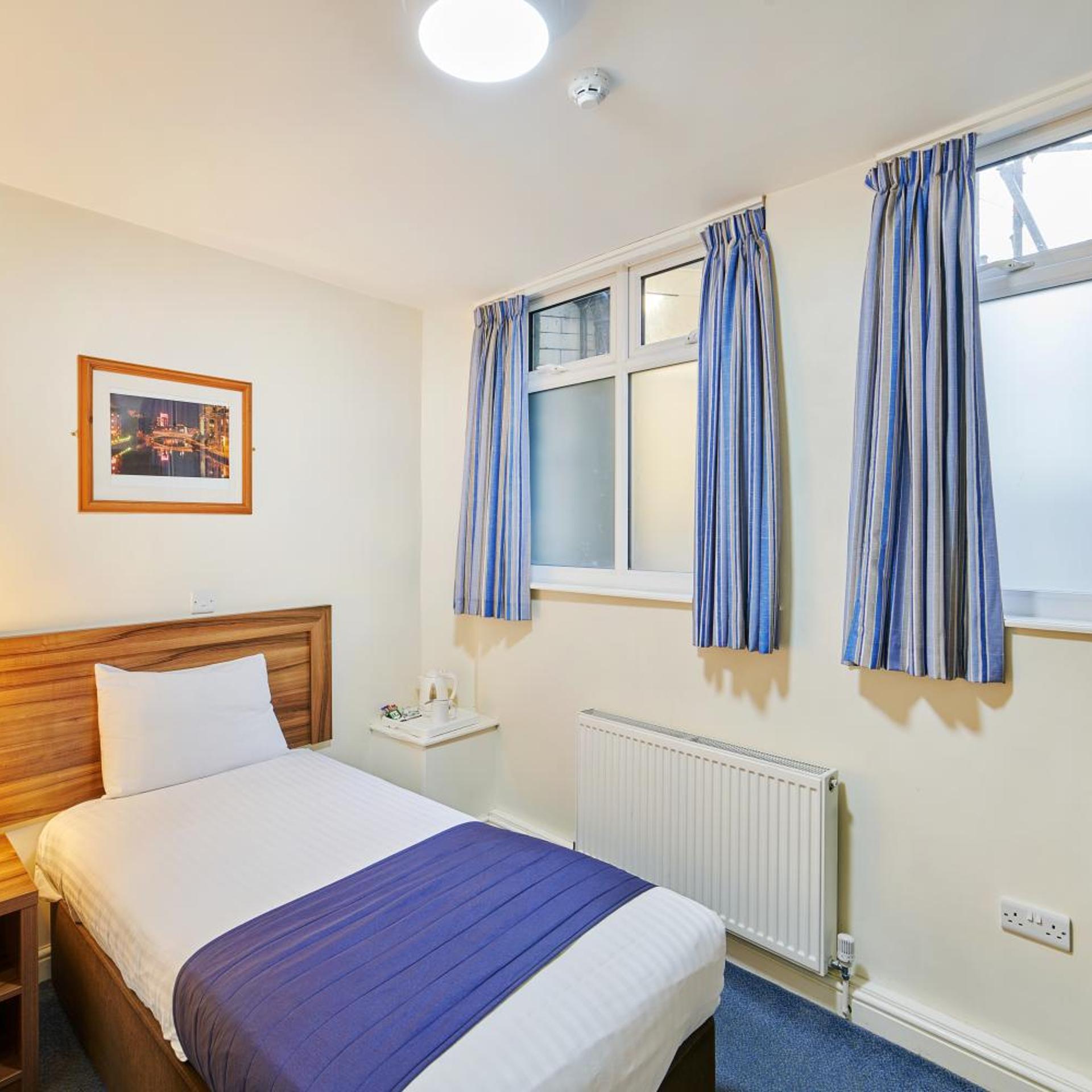 Room, Single