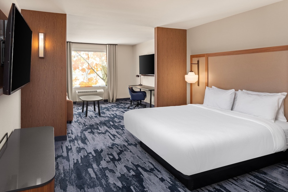 Fairfield Inn & Suites Yankton 3/27