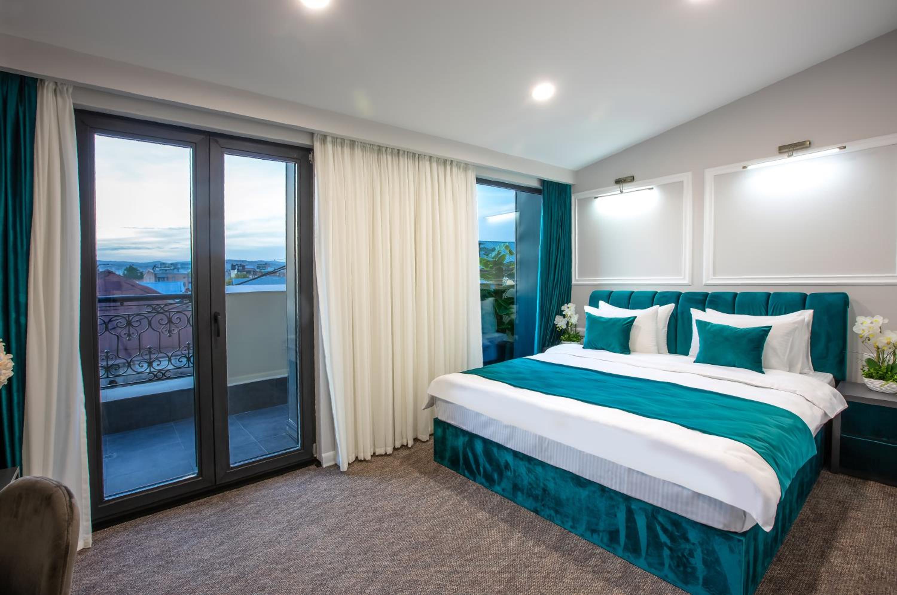 Standard Room: