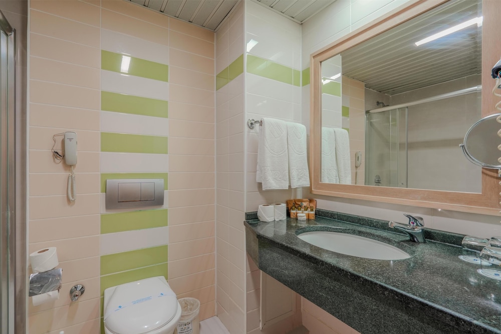 Sural Resort 64/65