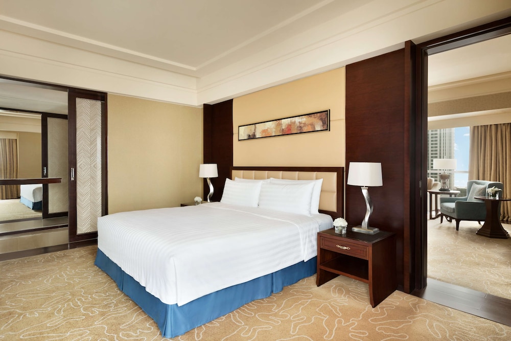 Shangri-La Qingdao 8/50