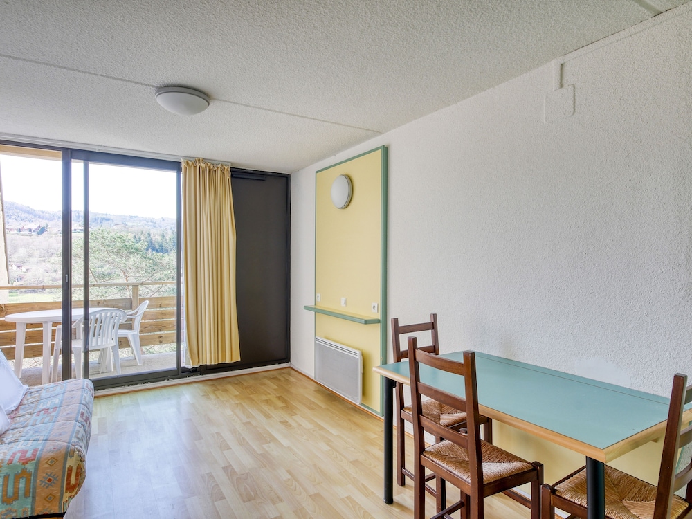 Residence Vacanceole Le Domaine de Confolant 23/62