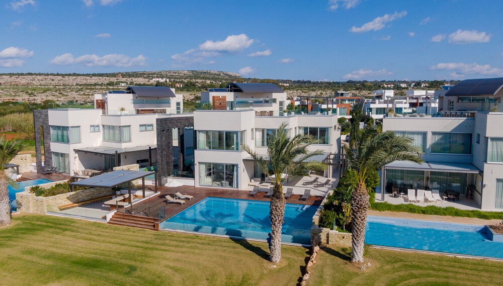 Glory Elite Luxury Home 43/50