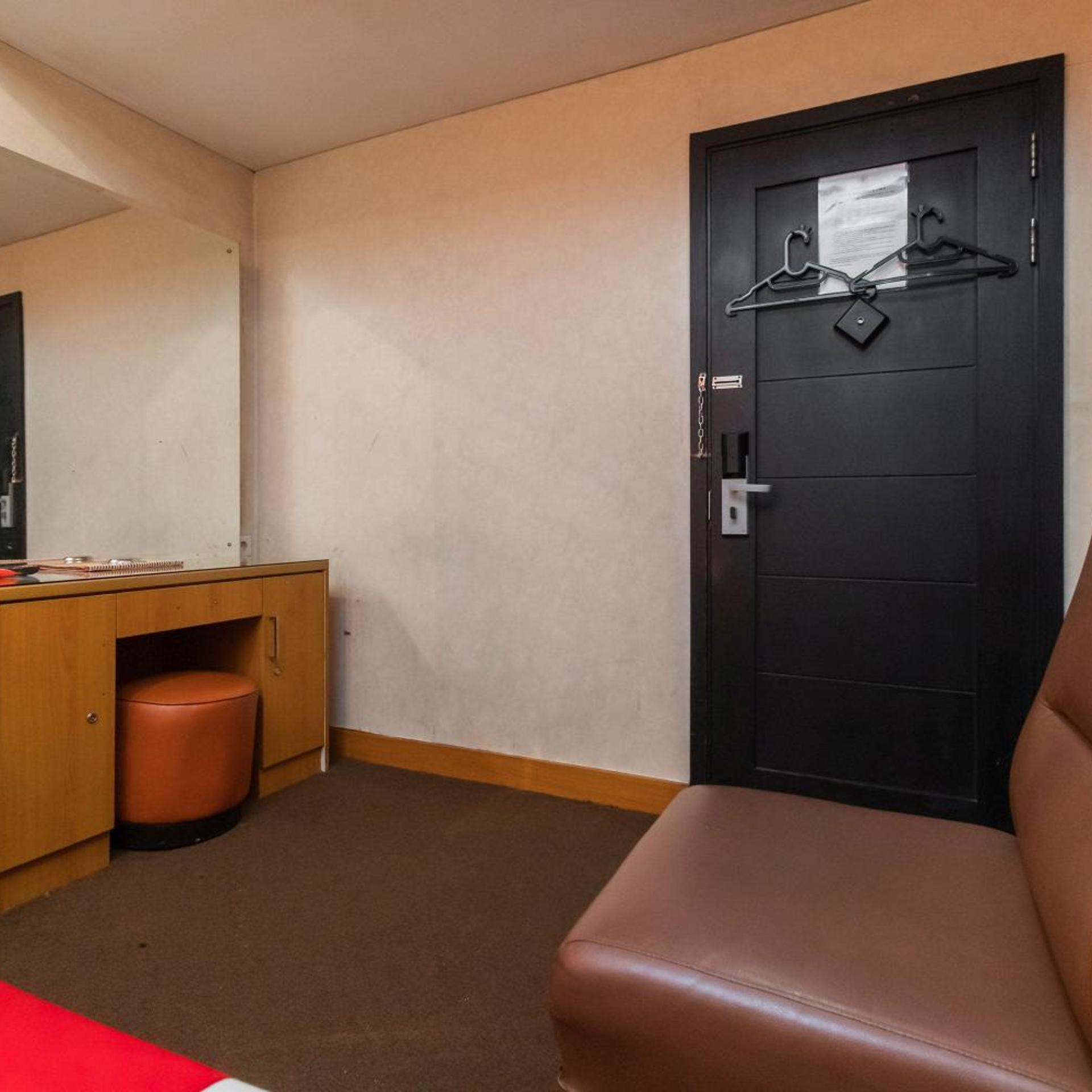 OYO 180 Hotel Mirah (Mirah Hotel) 6/55