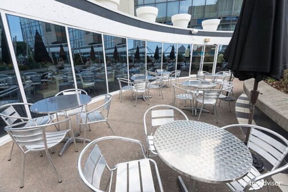 Radisson Blu Toronto Downtown 32/38
