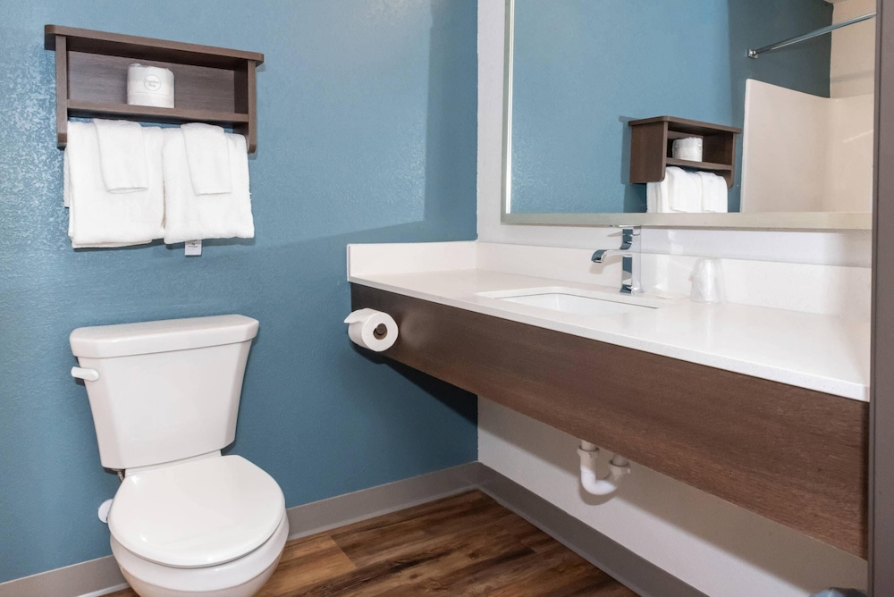 WoodSpring Suites Buford near Mall of Georgia-Lake Lanier 52/57